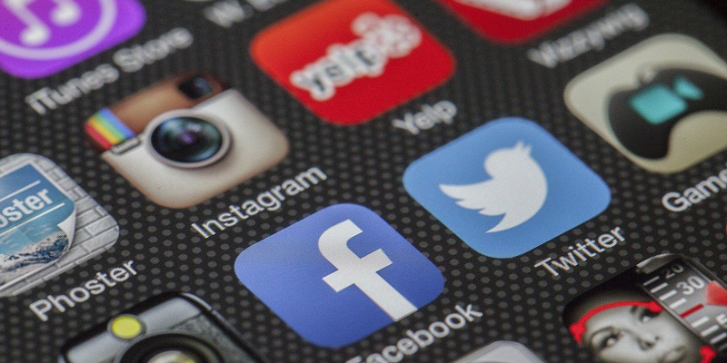 Soziale Medien: Lehrmaterial und Downloads